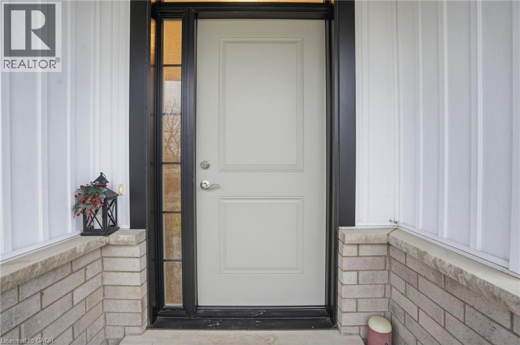 121 Moffatt Street, St. Catharines, Ontario  L2P 2L8 - Photo 4 - 40815129