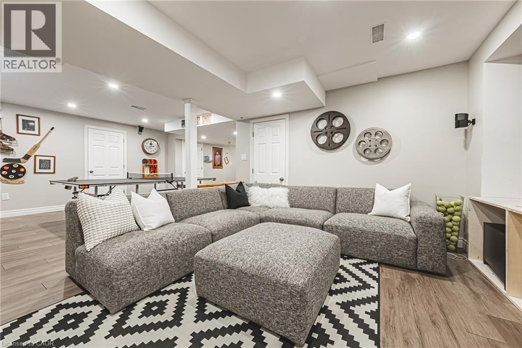 24 Stillwater Crescent, Waterdown, Ontario  L8B 1V6 - Photo 34 - 40814525