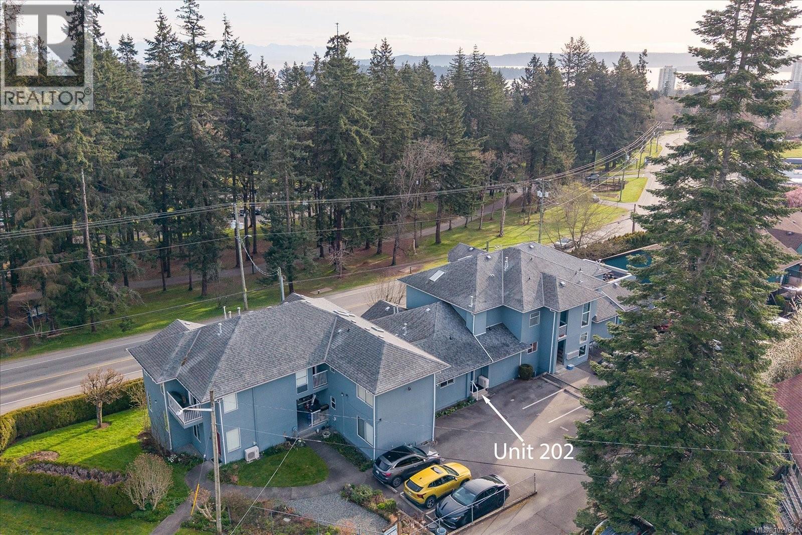 202 2 Doric Ave, Nanaimo, British Columbia  V9R 3N1 - Photo 2 - 1029804