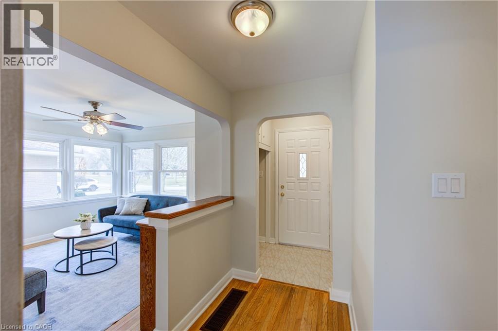 133 Glastonbury Crescent, Stratford, Ontario  N5A 6J1 - Photo 2 - 40812122