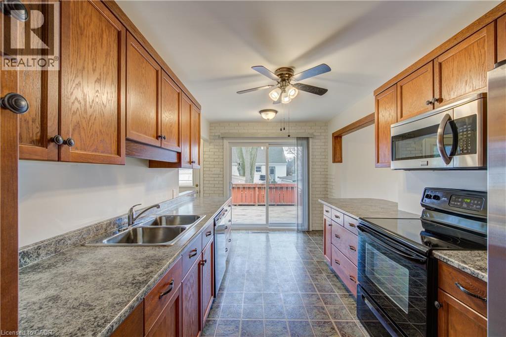 133 Glastonbury Crescent, Stratford, Ontario  N5A 6J1 - Photo 9 - 40812122