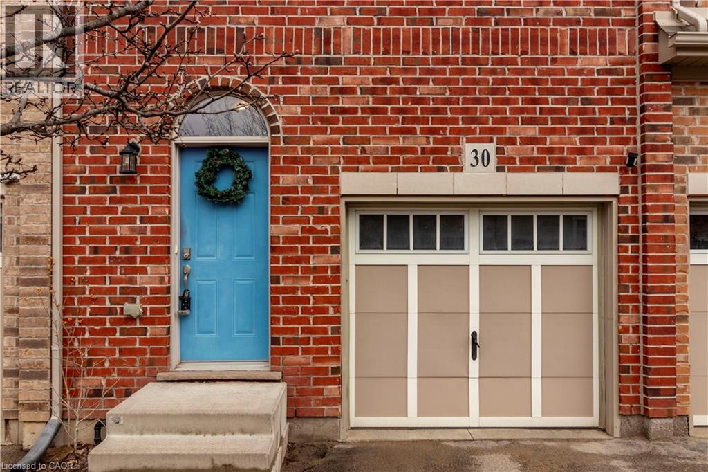 30 Robert Peel Road, Kitchener, Ontario  N2H 0B3 - Photo 4 - 40813270