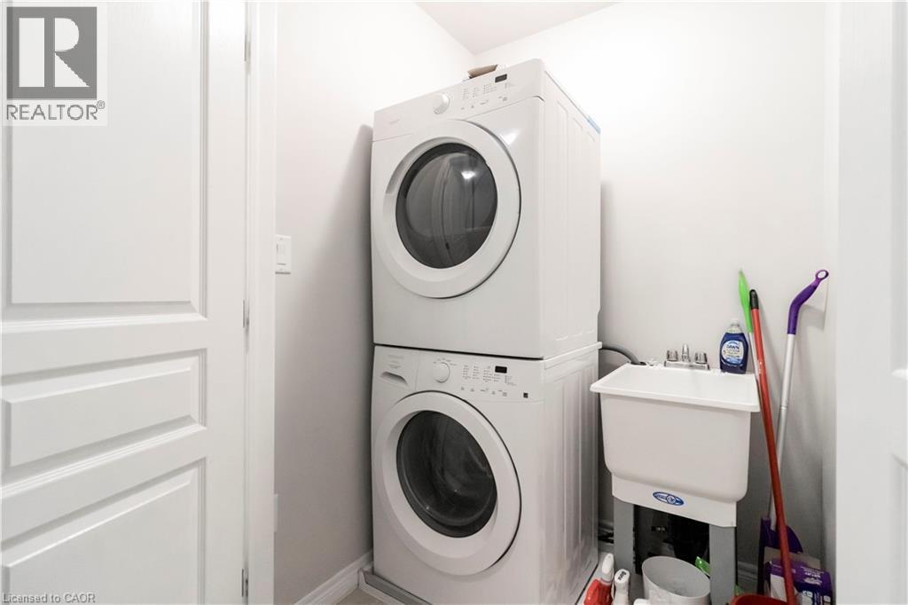 30 Robert Peel Road, Kitchener, Ontario  N2H 0B3 - Photo 24 - 40813270