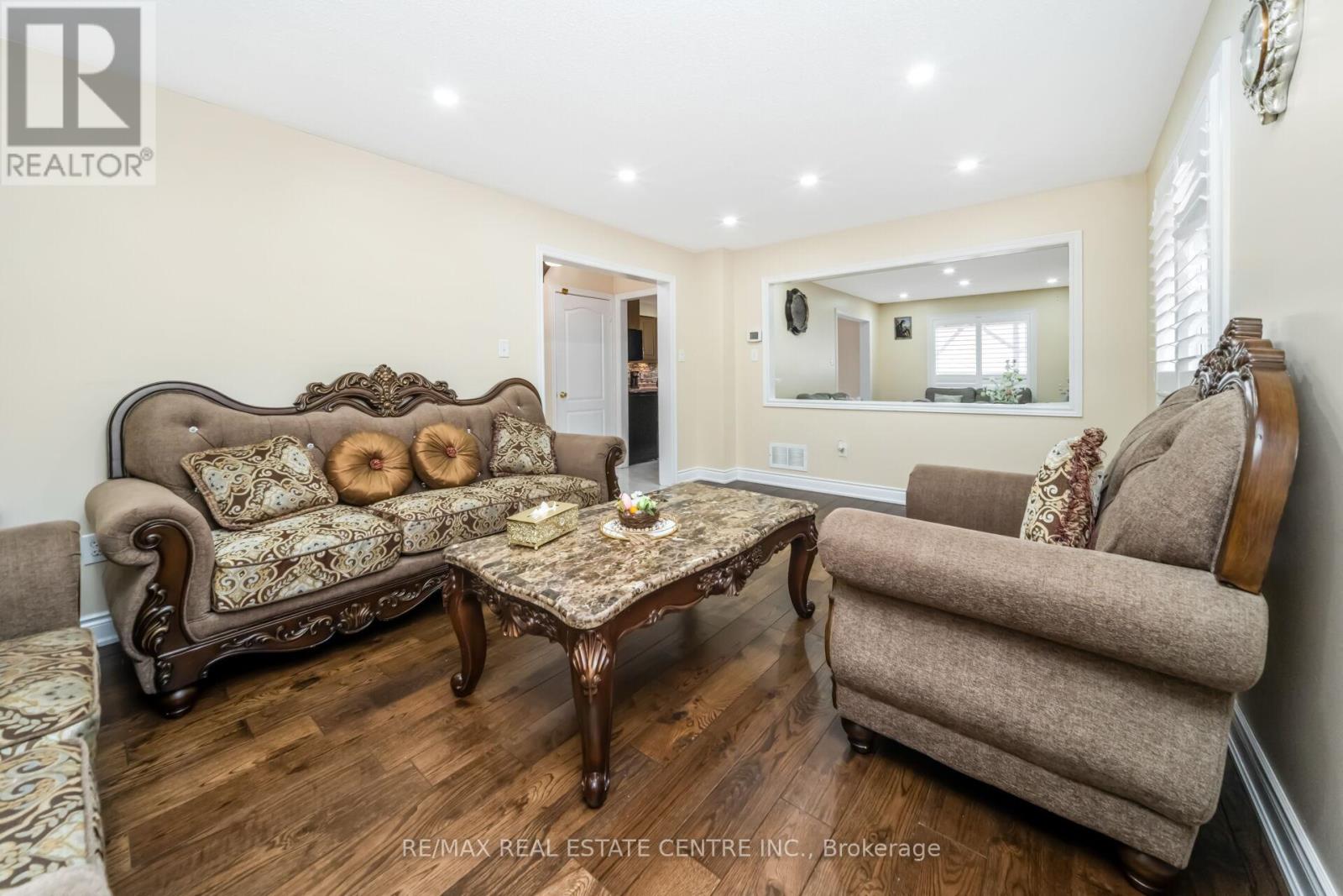 55 Golden Eagle Road, Brampton, Ontario L6R 1Z4 - Photo 11 - W12924948