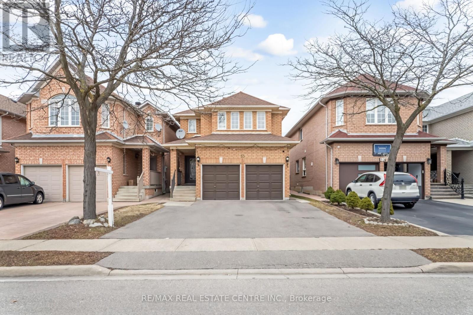 55 Golden Eagle Road, Brampton, Ontario L6R 1Z4 - Photo 2 - W12924948