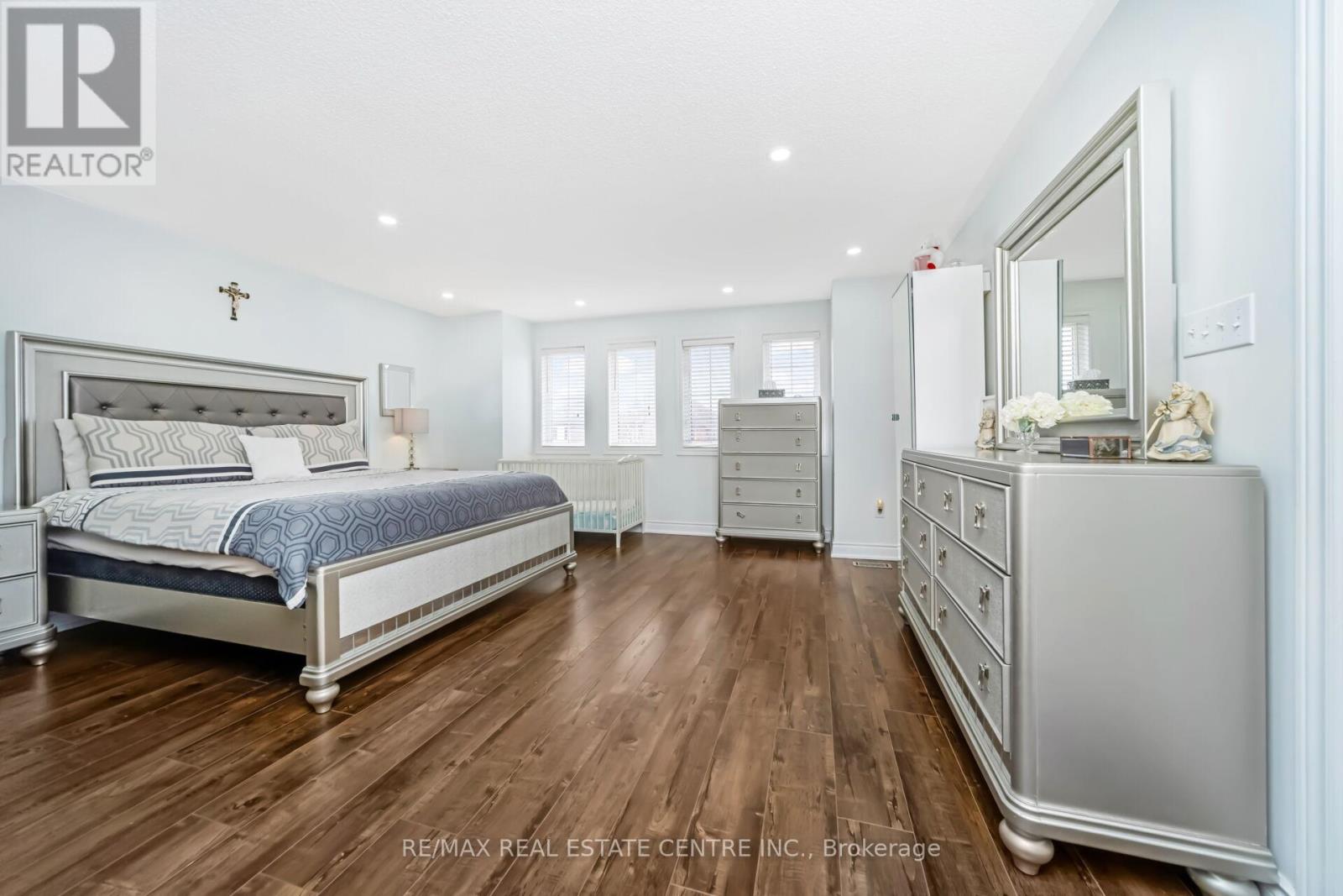 55 Golden Eagle Road, Brampton, Ontario L6R 1Z4 - Photo 20 - W12924948