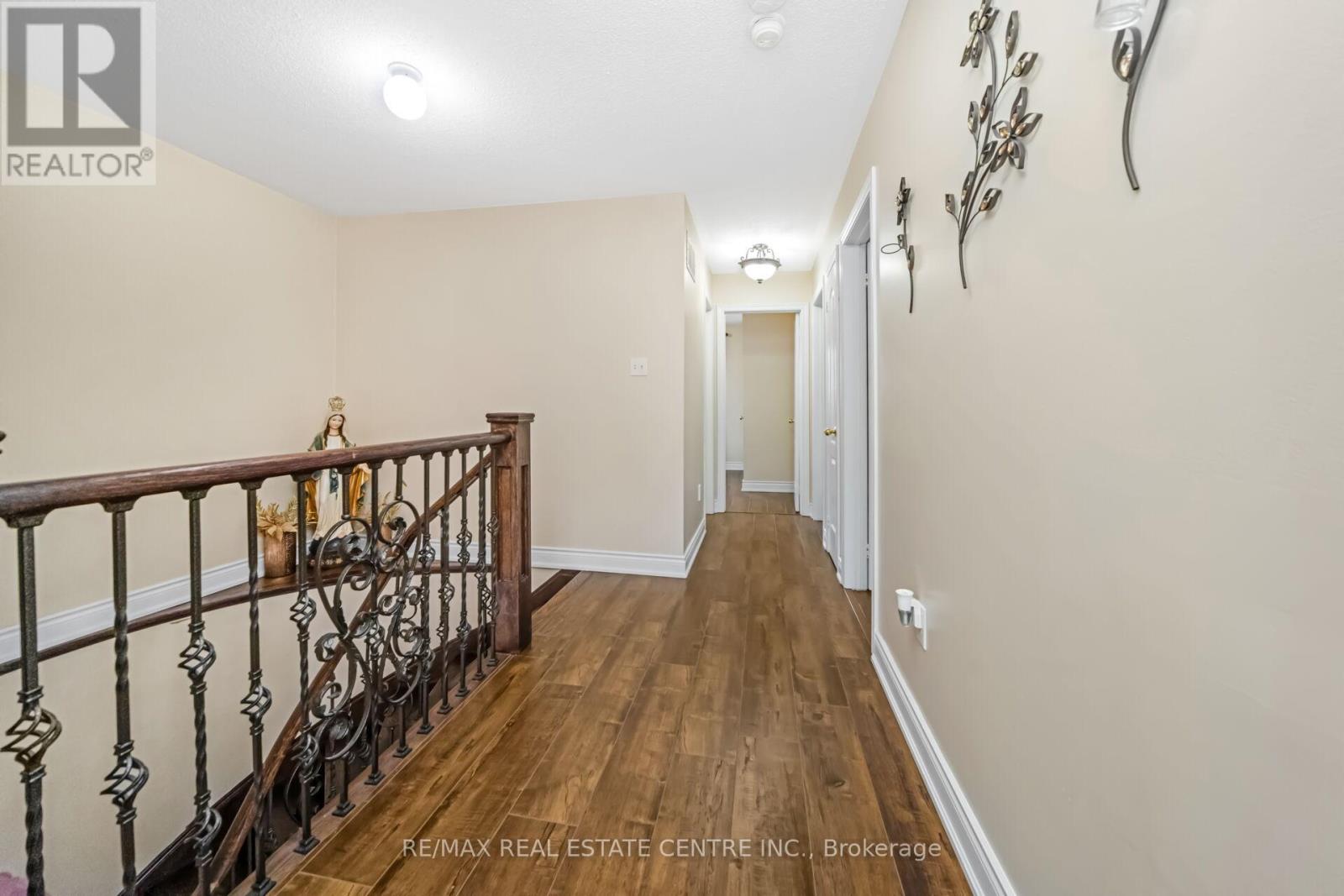 55 Golden Eagle Road, Brampton, Ontario L6R 1Z4 - Photo 25 - W12924948