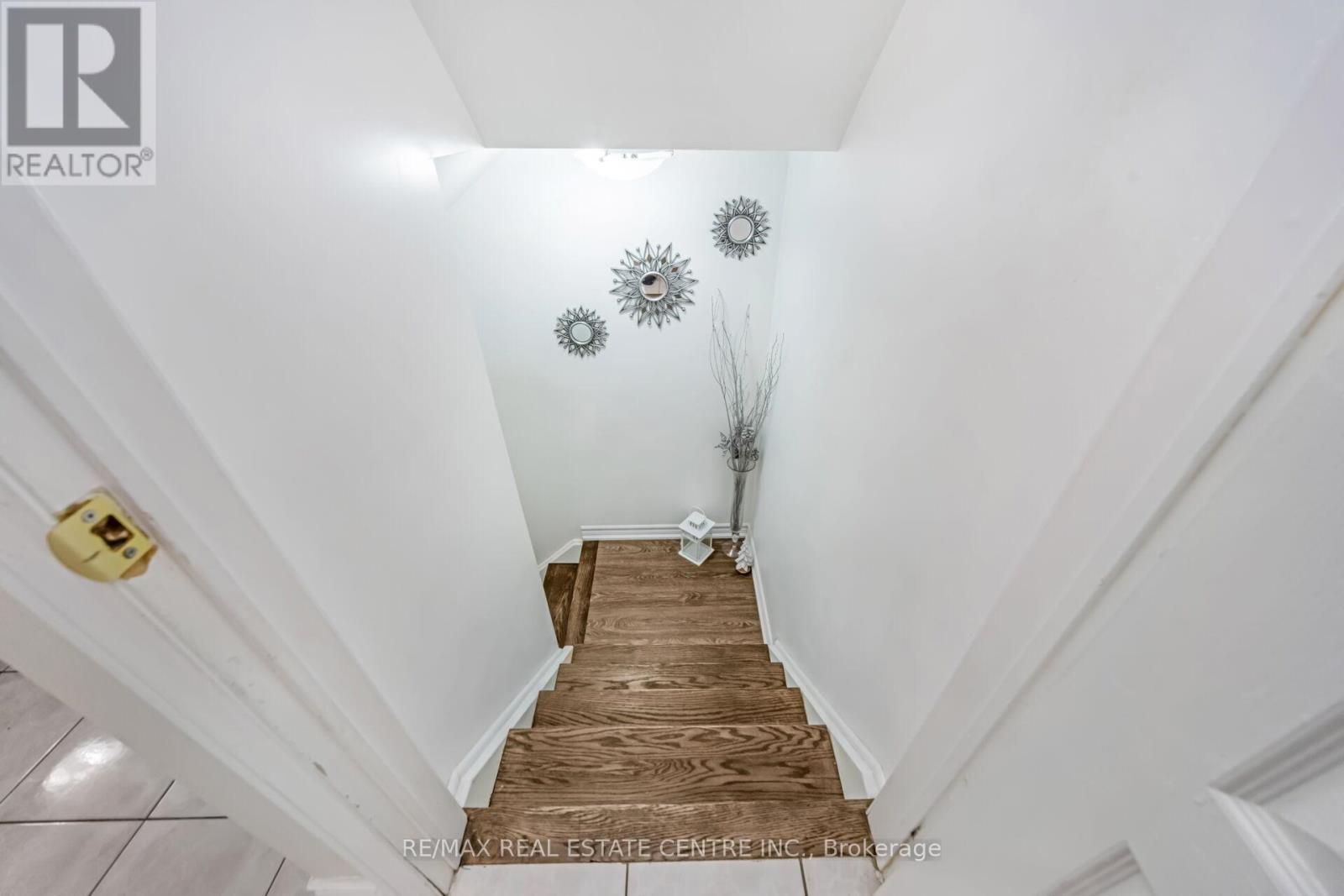 55 Golden Eagle Road, Brampton, Ontario L6R 1Z4 - Photo 33 - W12924948