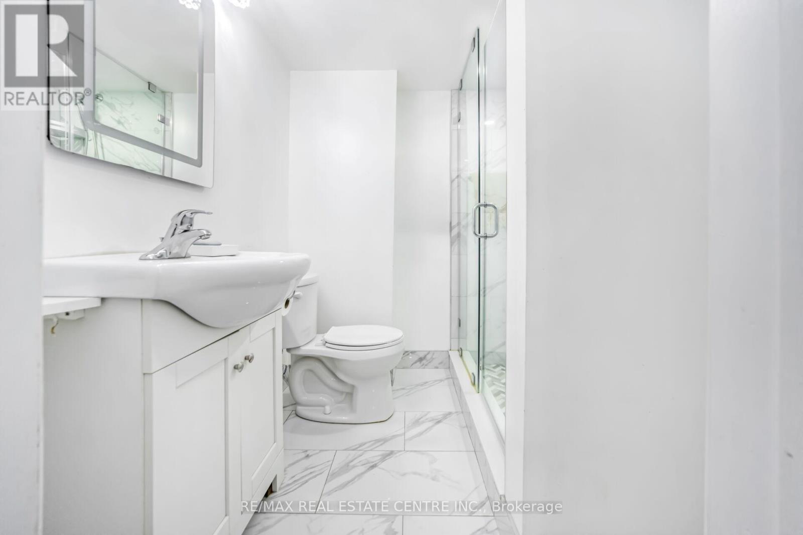 55 Golden Eagle Road, Brampton, Ontario L6R 1Z4 - Photo 38 - W12924948