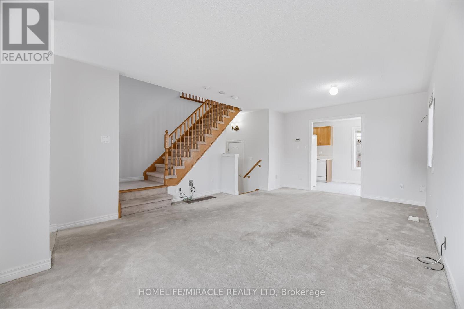 7064 Walworth Court, Mississauga, Ontario  L5N 7L4 - Photo 11 - W12924964