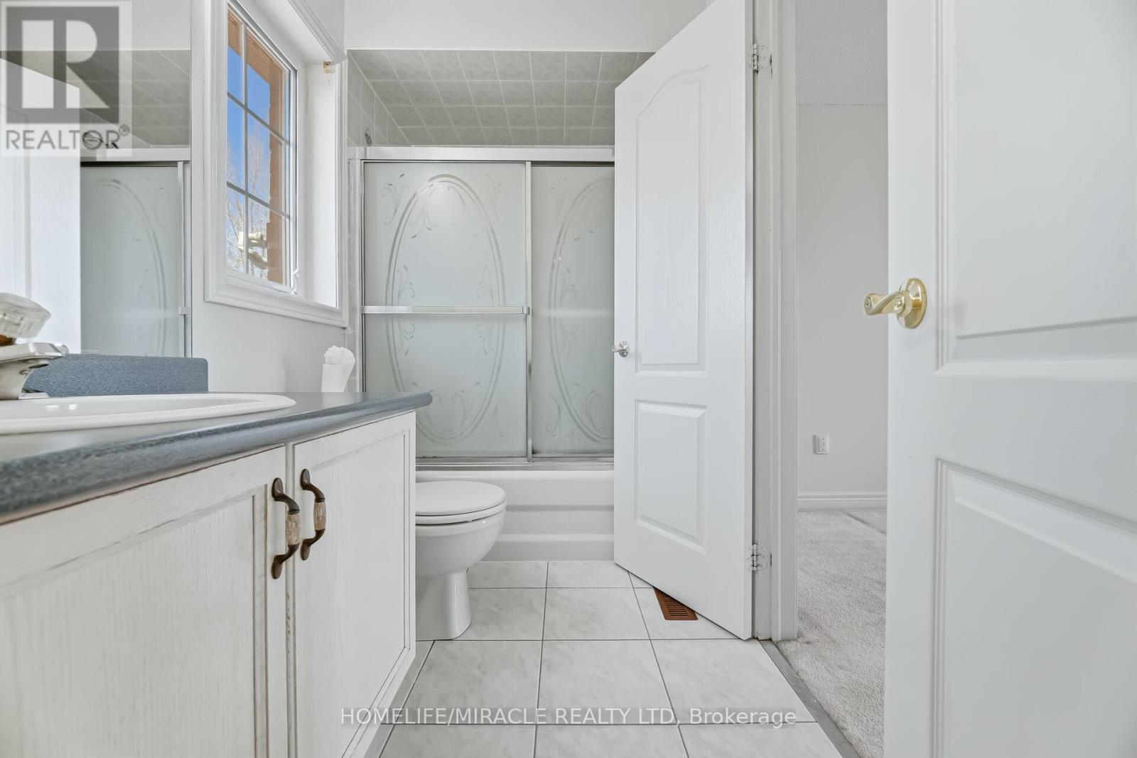 7064 Walworth Court, Mississauga, Ontario  L5N 7L4 - Photo 32 - W12924964