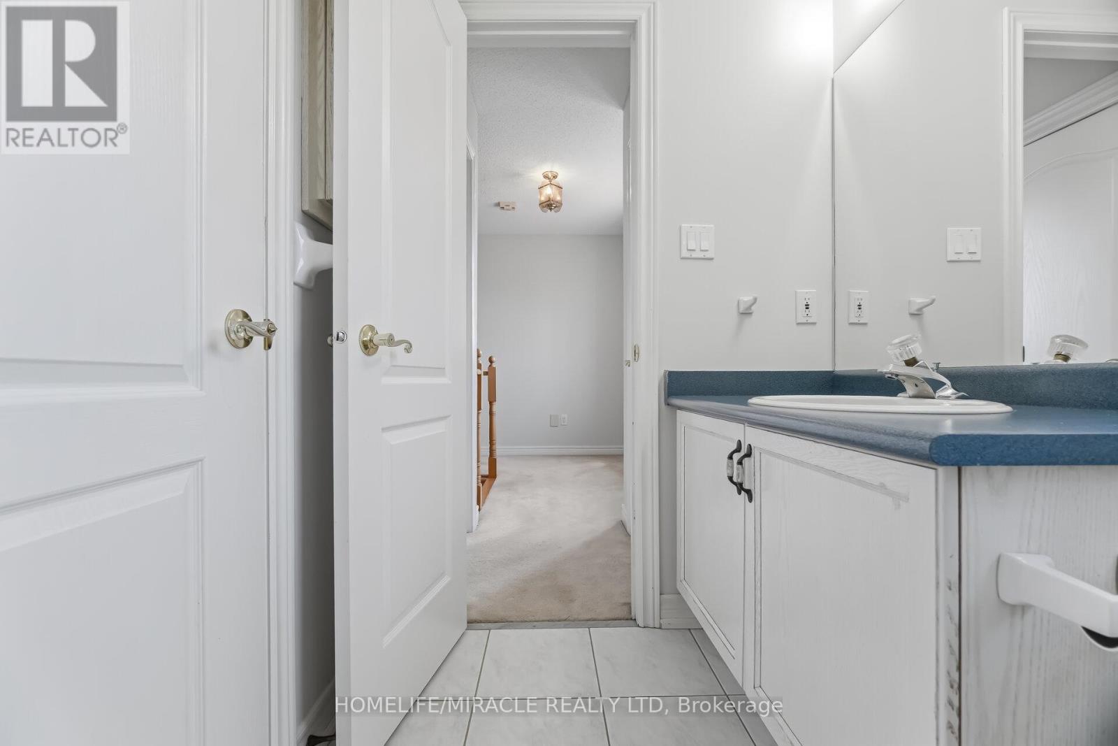 7064 Walworth Court, Mississauga, Ontario  L5N 7L4 - Photo 34 - W12924964