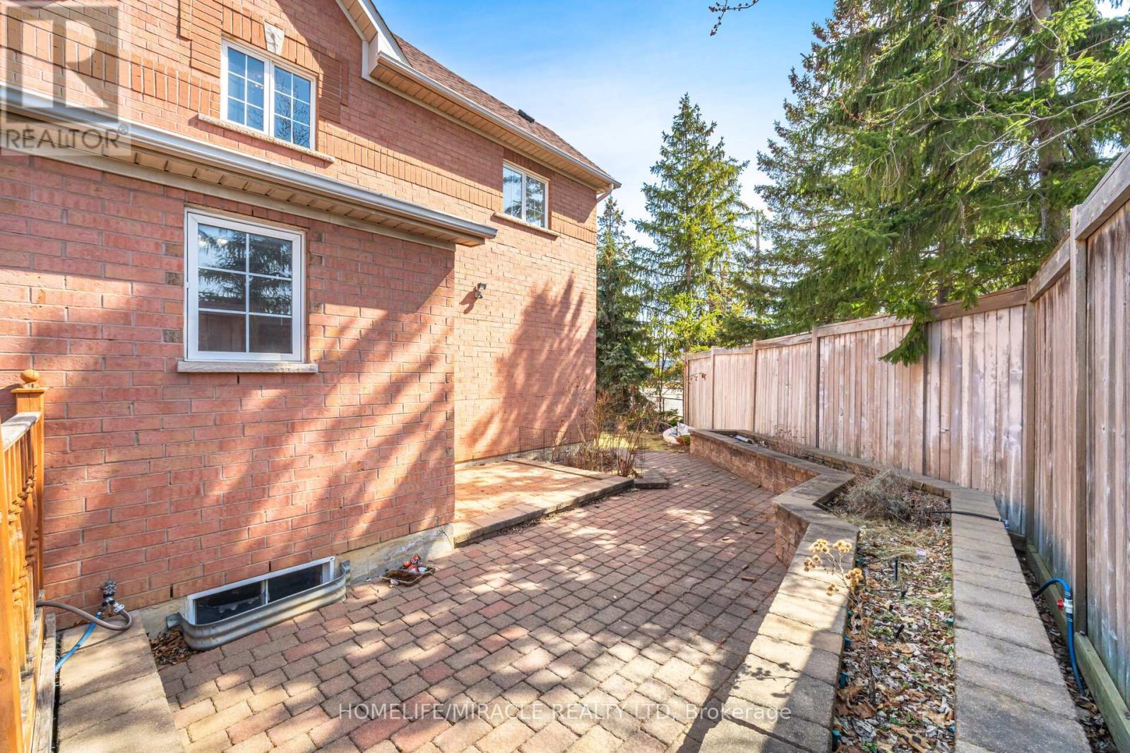 7064 Walworth Court, Mississauga, Ontario  L5N 7L4 - Photo 45 - W12924964