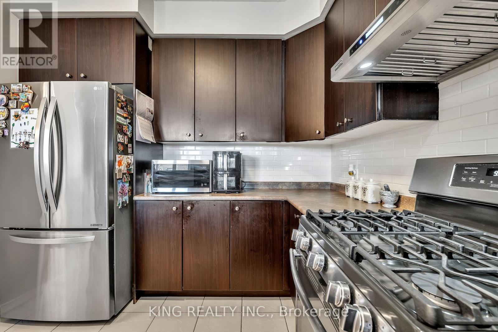 74 - 651 Farmstead Drive, Milton, Ontario  L9T 7W2 - Photo 11 - W12924988