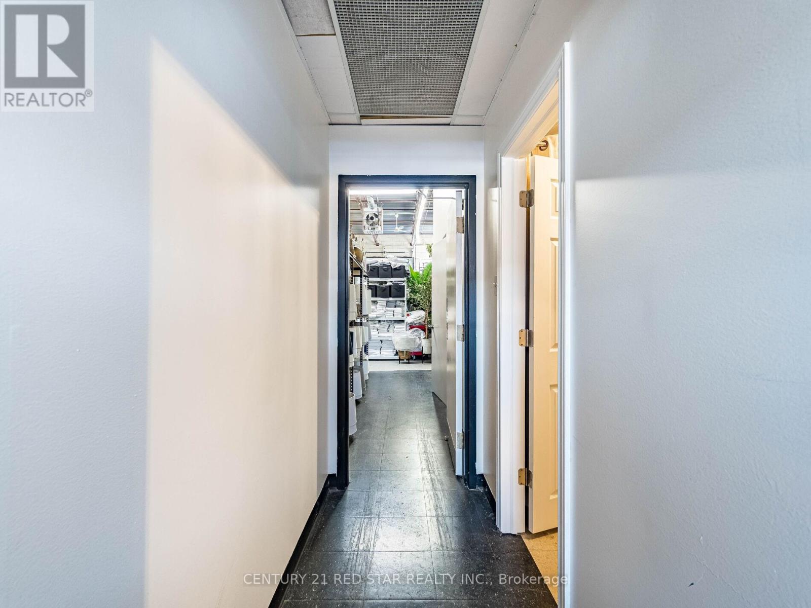 6 & 7 - 76 Centennial Road, Orangeville, Ontario  L9W 1P9 - Photo 16 - W12925006