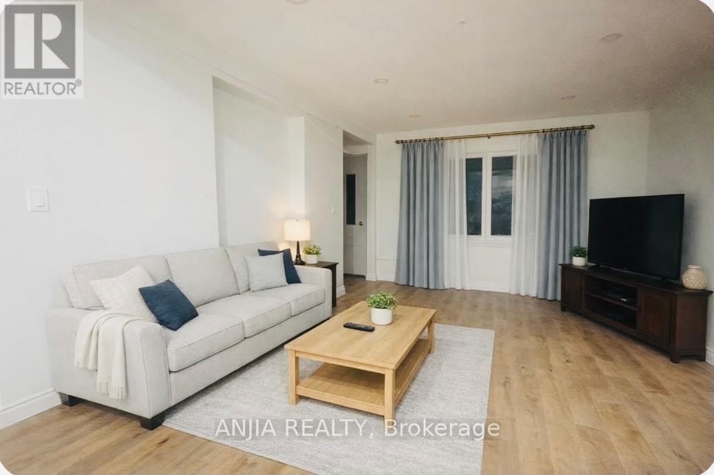 77 Nash Drive, Toronto, Ontario  M3M 2L6 - Photo 10 - W12925058