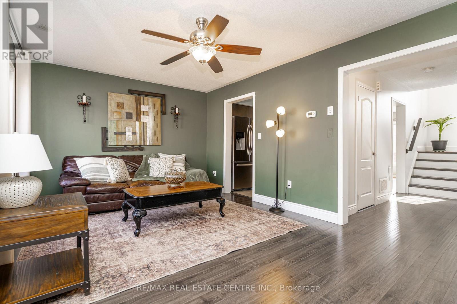 84 Vanhorne Close, Brampton, Ontario  L7A 0X9 - Photo 7 - W12925062