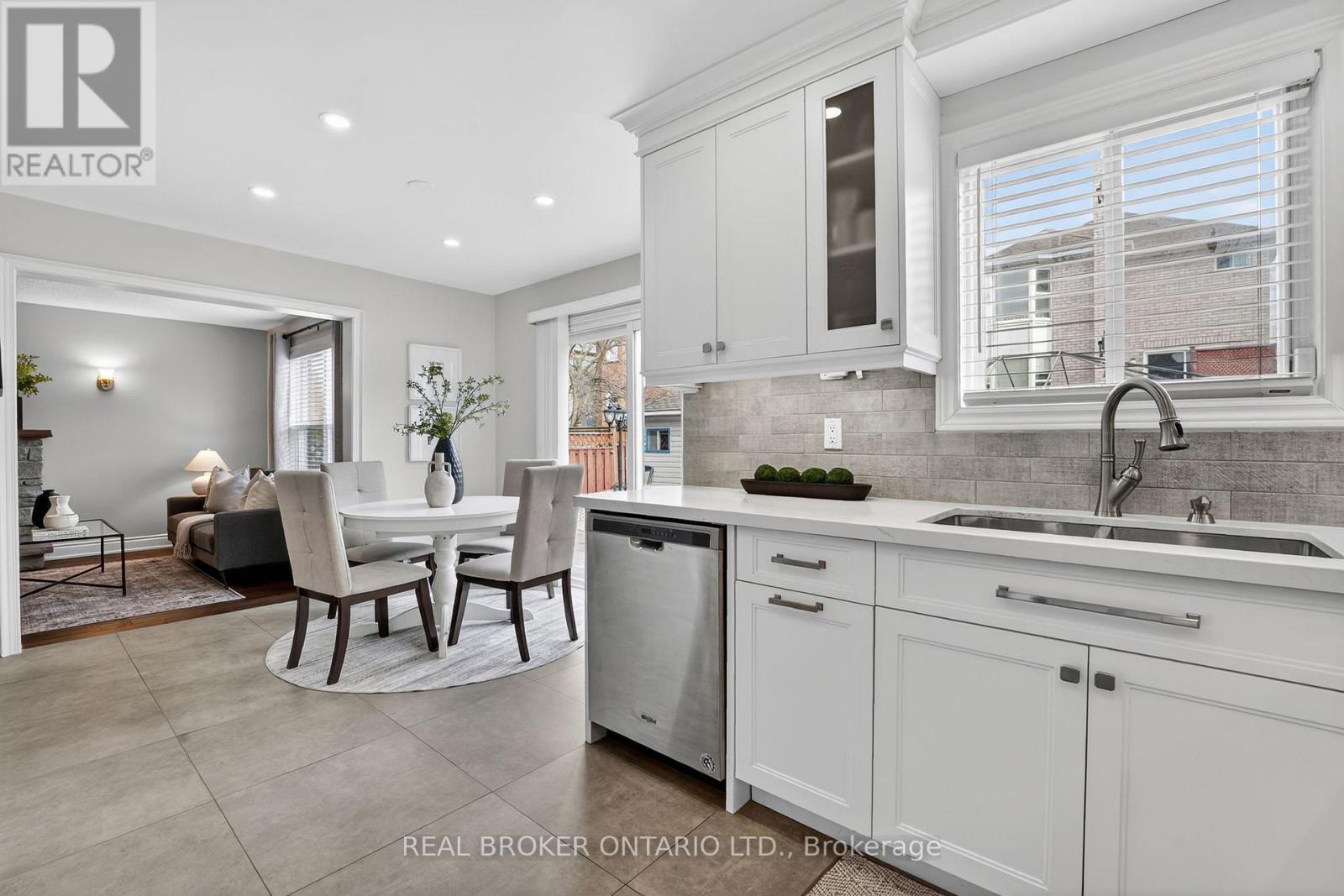 4705 Rathkeale Road, Mississauga, Ontario  L5V 1J8 - Photo 18 - W12925078