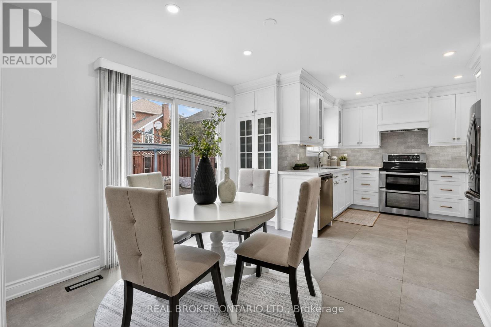 4705 Rathkeale Road, Mississauga, Ontario  L5V 1J8 - Photo 19 - W12925078