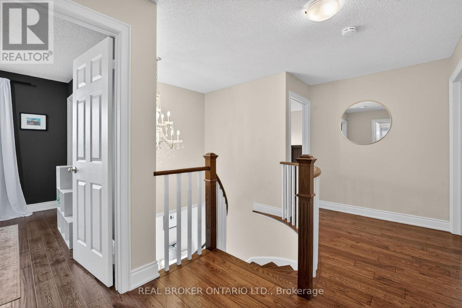 4705 Rathkeale Road, Mississauga, Ontario  L5V 1J8 - Photo 24 - W12925078