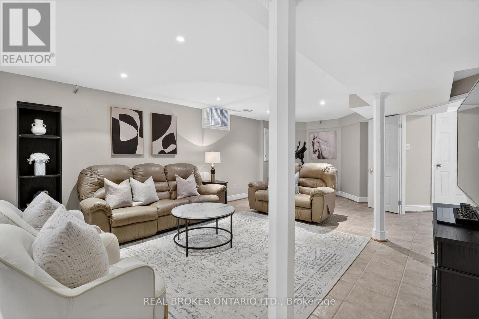 4705 Rathkeale Road, Mississauga, Ontario  L5V 1J8 - Photo 41 - W12925078