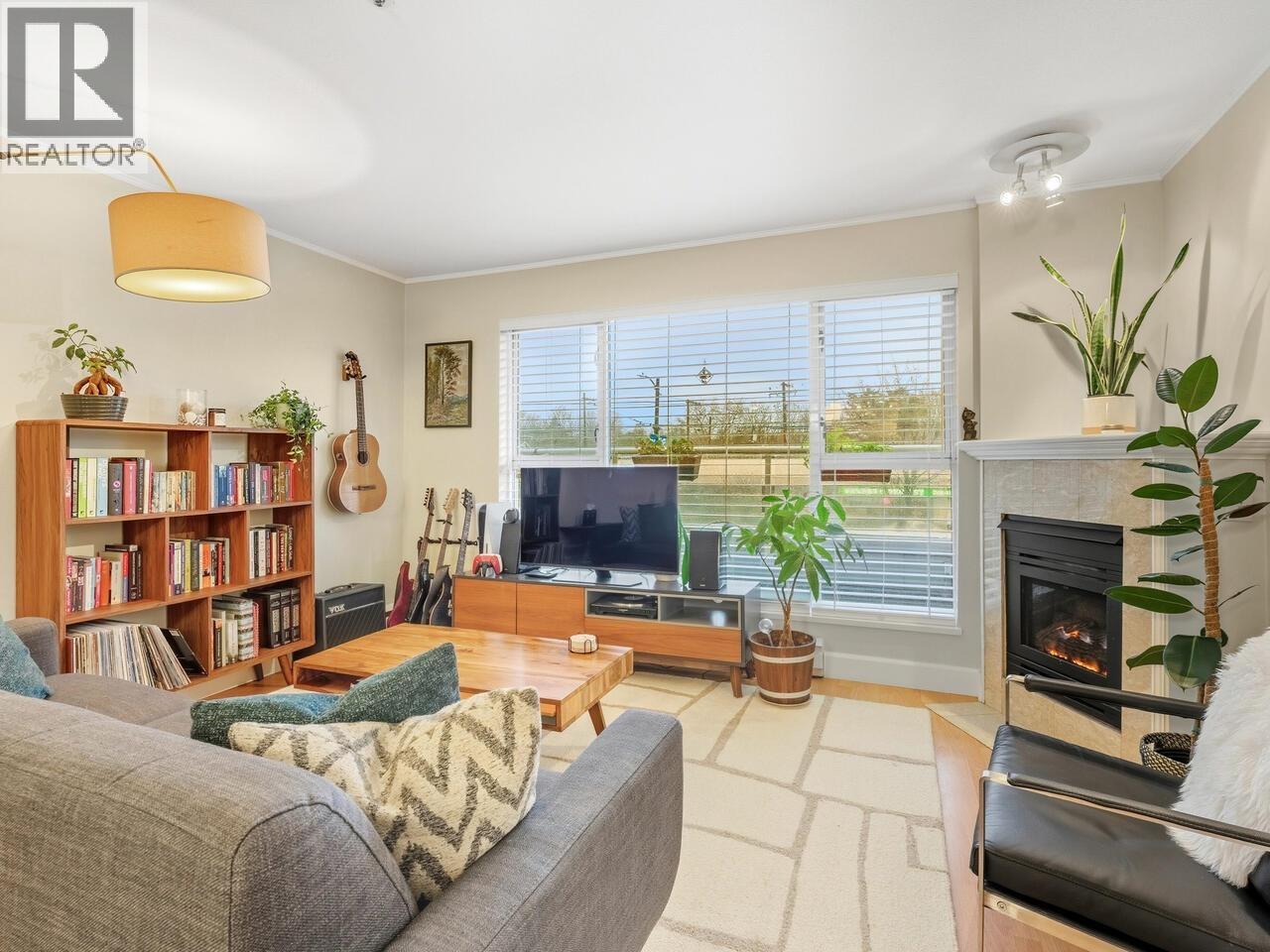 209 3480 MAIN STREET, Vancouver, British Columbia