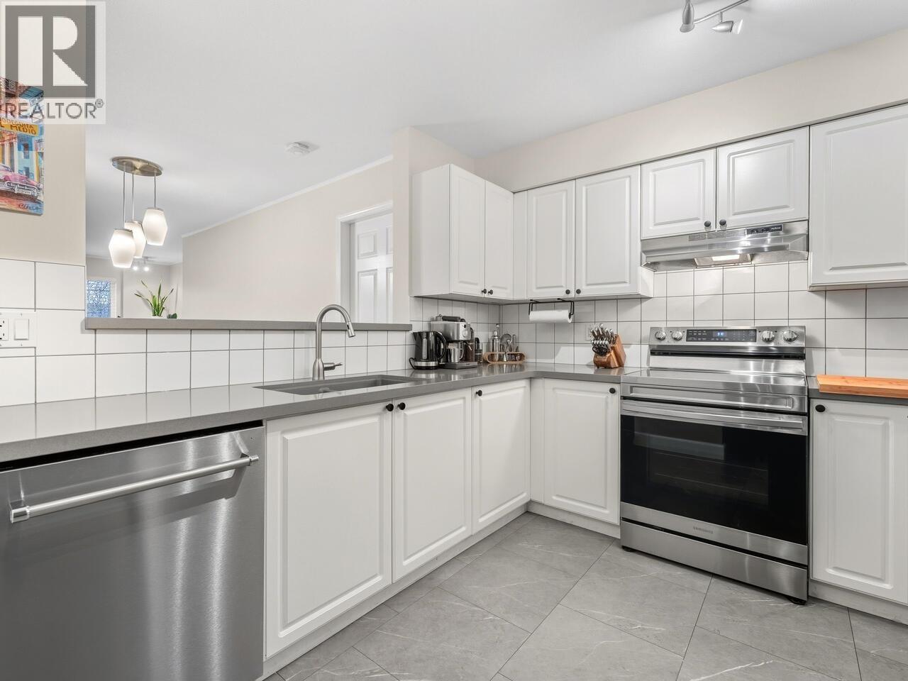 209 3480 Main Street, Vancouver, British Columbia V5V 3N2 - Photo 7 - R3086758