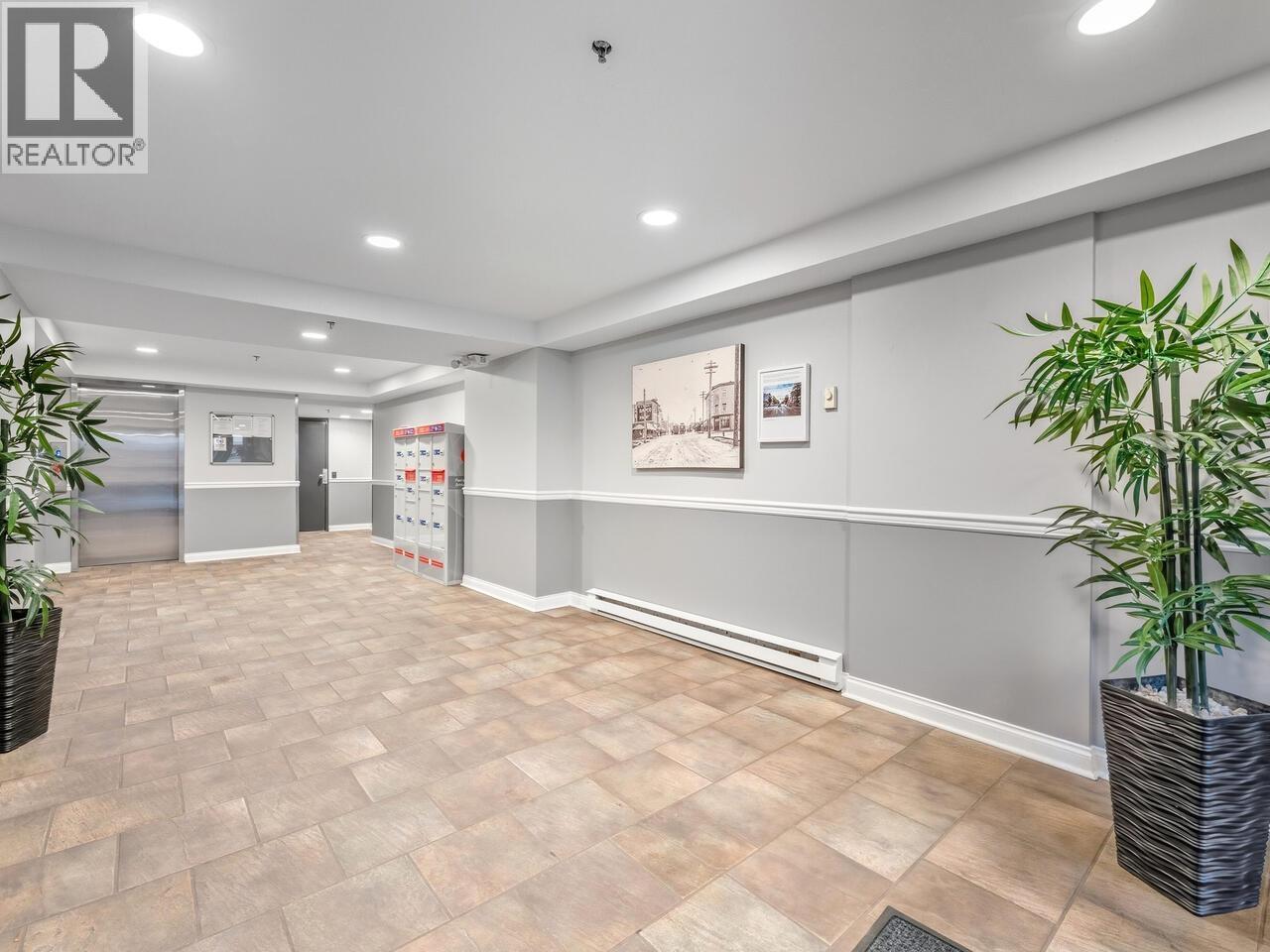 209 3480 Main Street, Vancouver, British Columbia V5V 3N2 - Photo 2 - R3086758