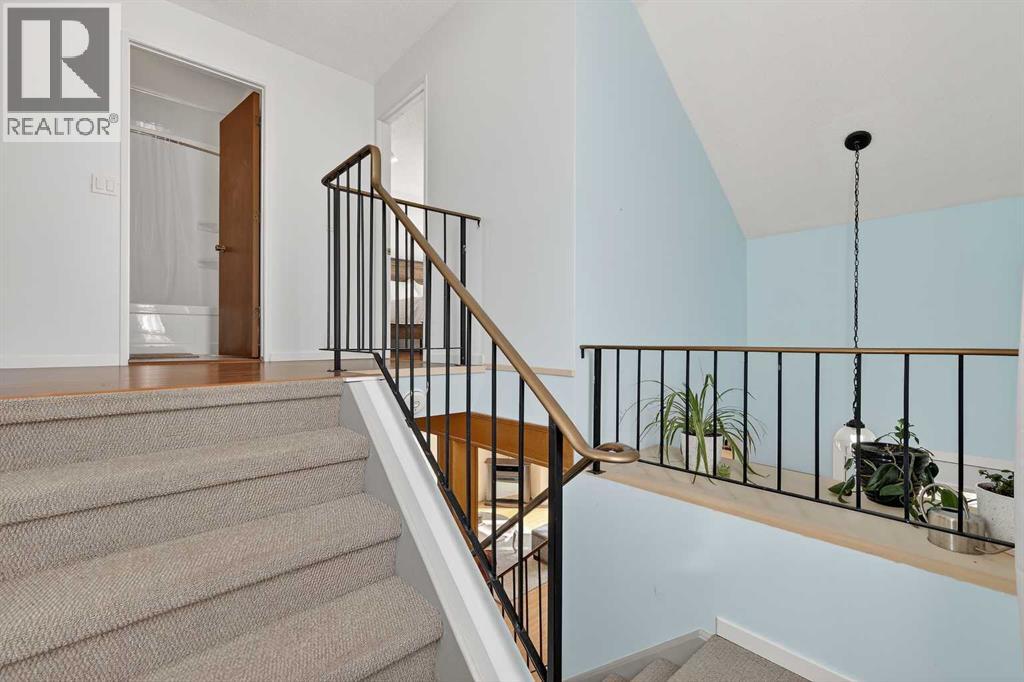 95 Woodglen Grove SW, Calgary, Alberta  T2W 4J9 - Photo 24 - A2294678