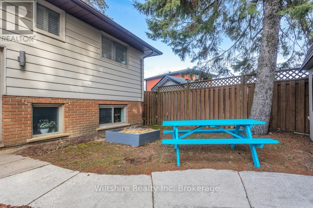 32 Devon Court, Tillsonburg, Ontario  N4G 4K6 - Photo 38 - X12773034