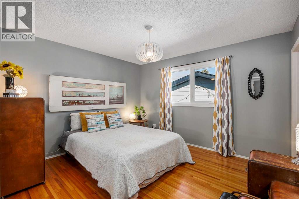 224 Cedarbrae Crescent SW, Calgary, Alberta  T2W 1Y4 - Photo 17 - A2295154