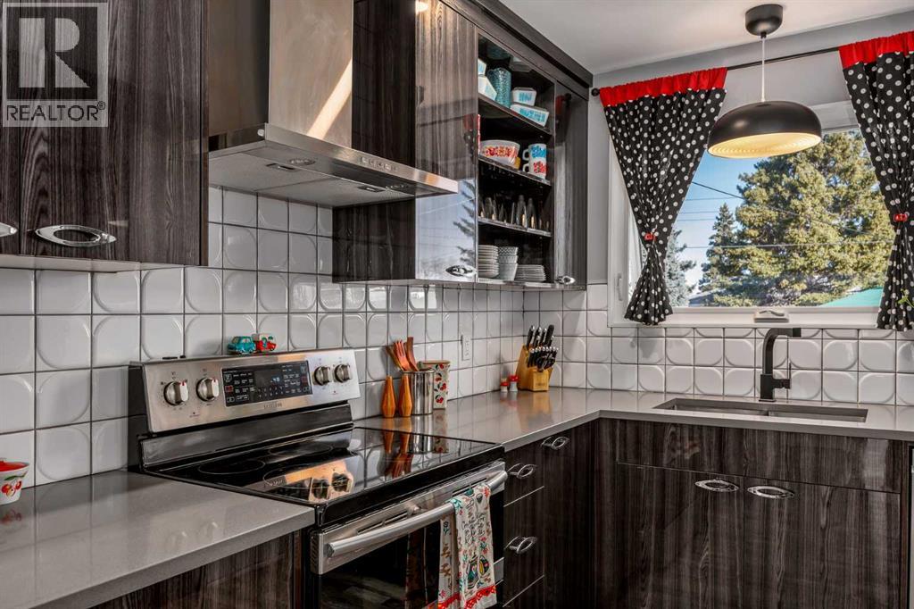 224 Cedarbrae Crescent SW, Calgary, Alberta  T2W 1Y4 - Photo 13 - A2295154