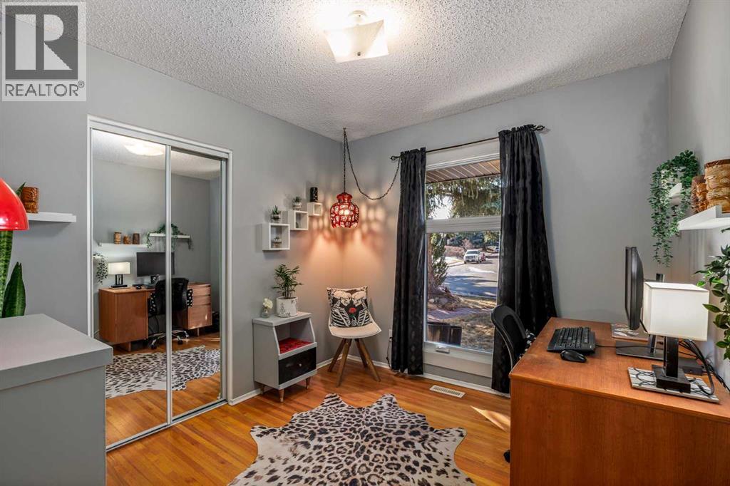 224 Cedarbrae Crescent SW, Calgary, Alberta  T2W 1Y4 - Photo 21 - A2295154