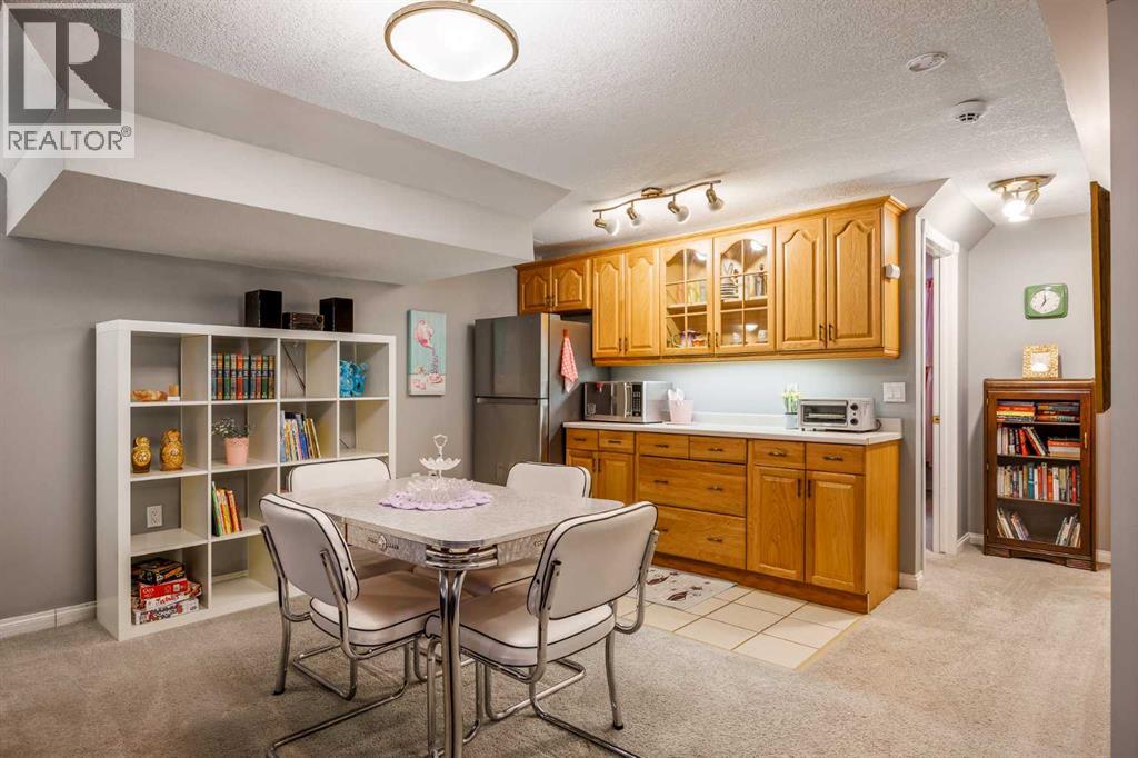 224 Cedarbrae Crescent SW, Calgary, Alberta  T2W 1Y4 - Photo 26 - A2295154