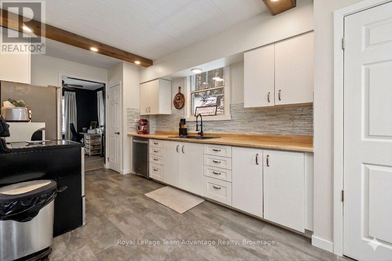 5 Murray Point Road, Mcdougall, Ontario  P2A 2W9 - Photo 10 - X12920278