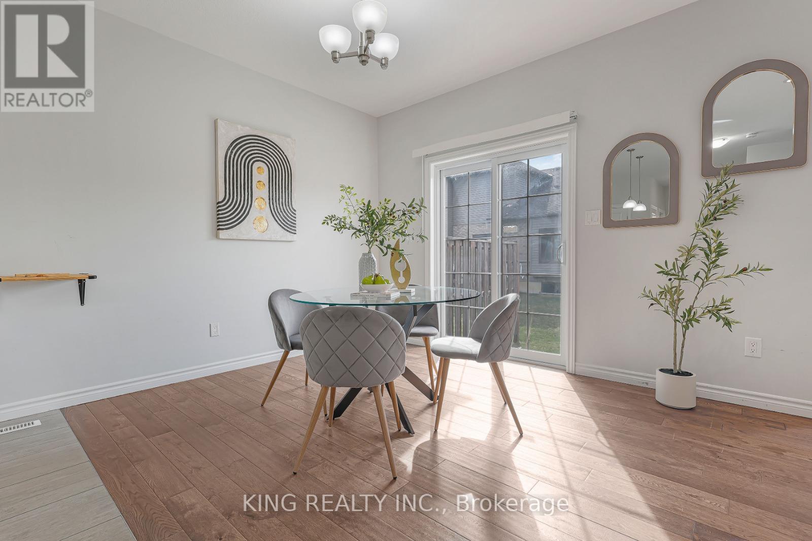 40 - 2910 Tokala Trail, London North, Ontario  N6G 5B4 - Photo 4 - X12924956