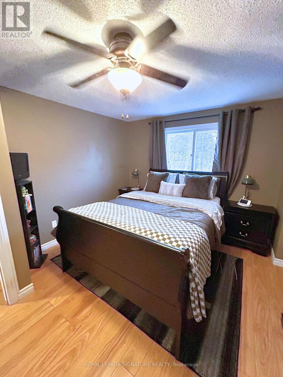 276 Benesfort Crescent, Kitchener, Ontario  N2N 3B5 - Photo 7 - X12924982