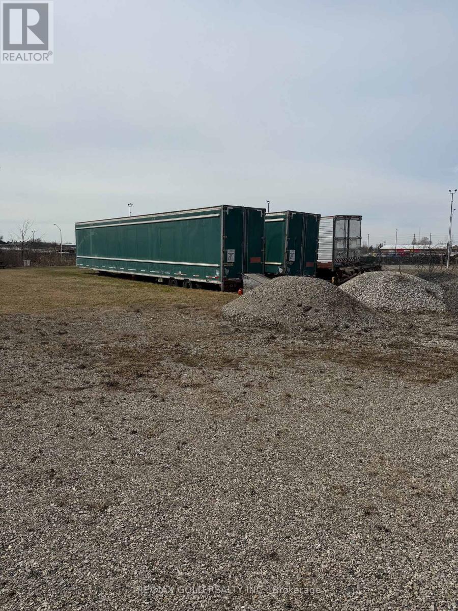 455 S Edgeware Rd. Road, St. Thomas, Ontario  N5P 4K6 - Photo 2 - X12924984