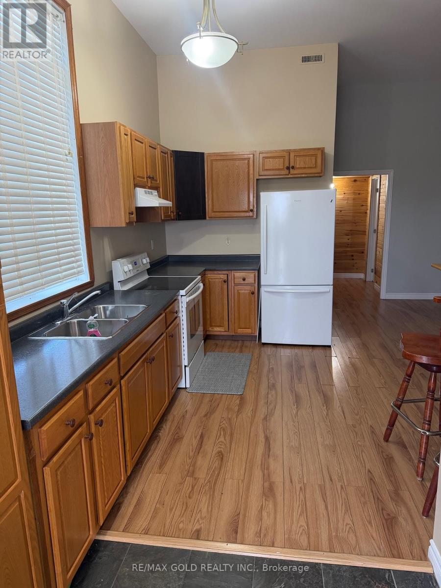 455 S Edgeware Rd. Road, St. Thomas, Ontario  N5P 4K6 - Photo 7 - X12924984