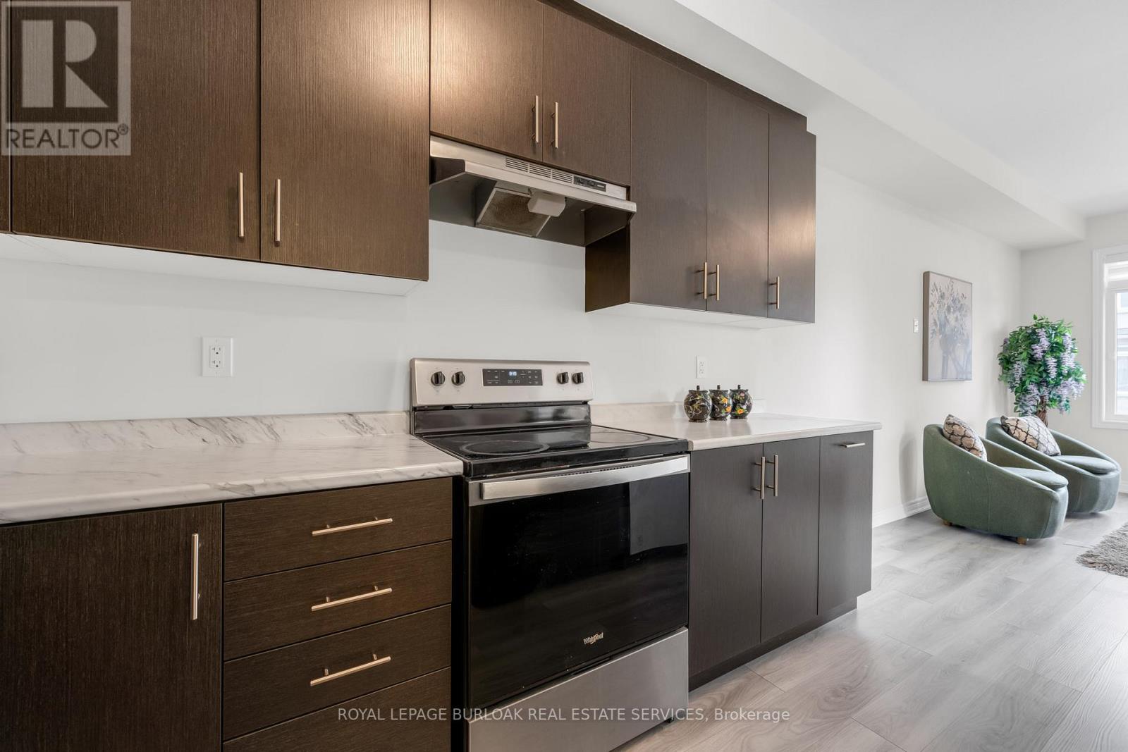 36 - 40 Zinfandel Drive, Hamilton, Ontario  L8E 0L1 - Photo 9 - X12924998