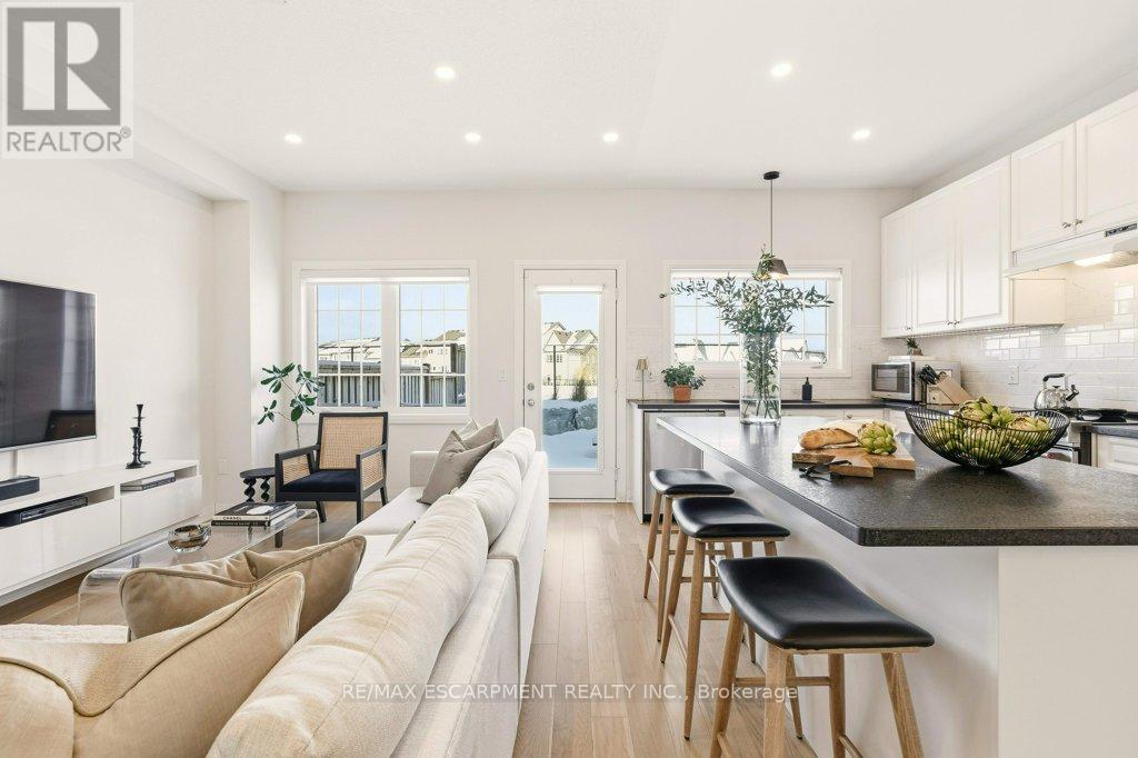 3998 Fracchioni Drive, Lincoln, Ontario  L3J 0R9 - Photo 12 - X12925004