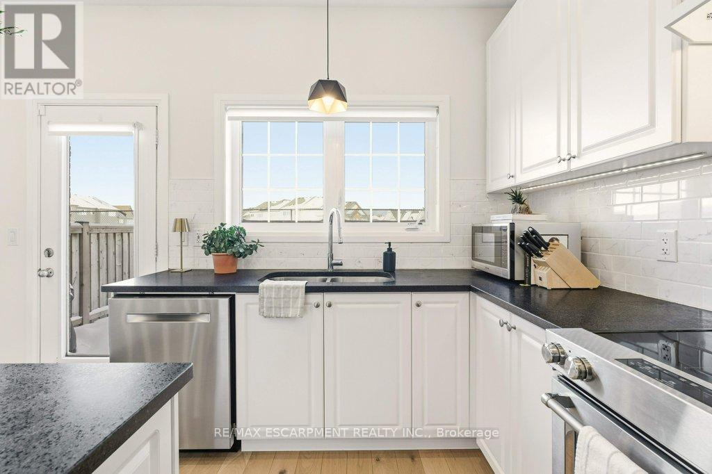 3998 Fracchioni Drive, Lincoln, Ontario  L3J 0R9 - Photo 17 - X12925004