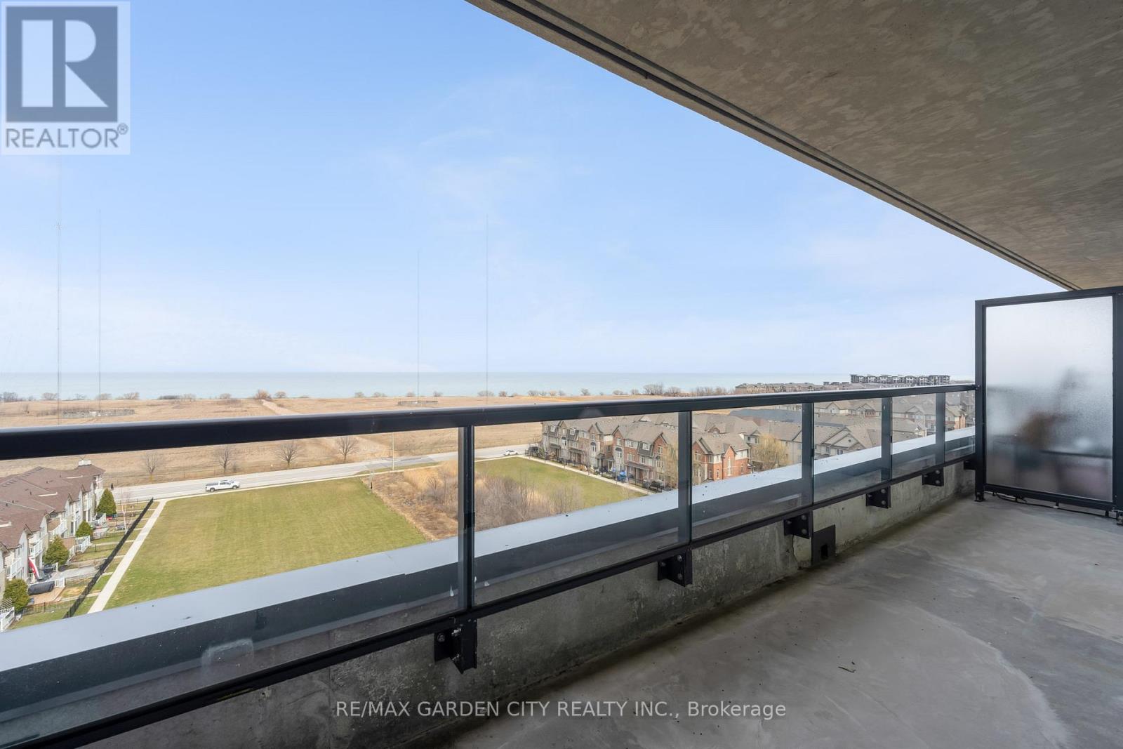 814 - 550 North Service Road, Grimsby, Ontario  L3M 4E8 - Photo 15 - X12925012