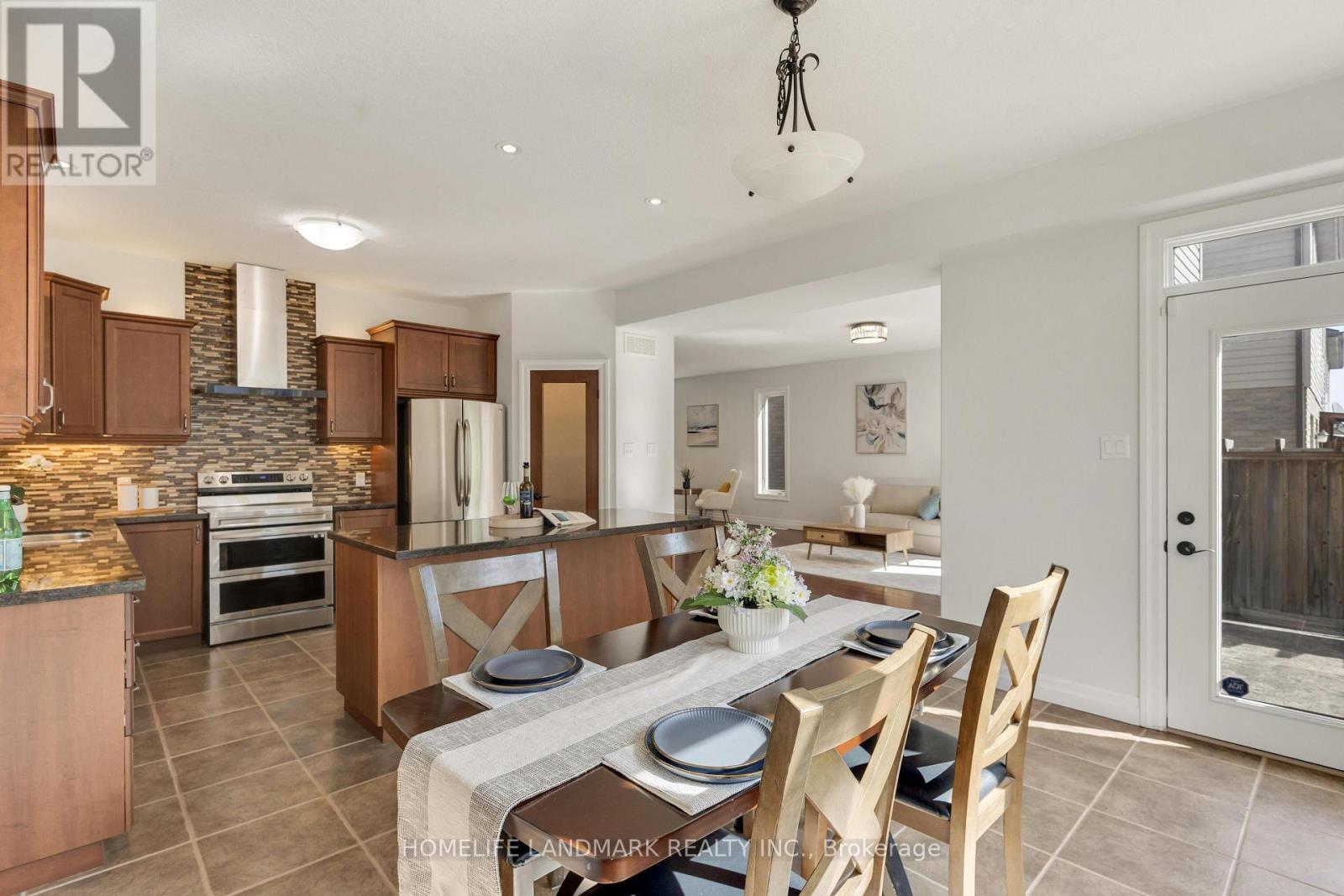 341 Zeller Drive, Kitchener, Ontario  N2A 0B2 - Photo 18 - X12925028