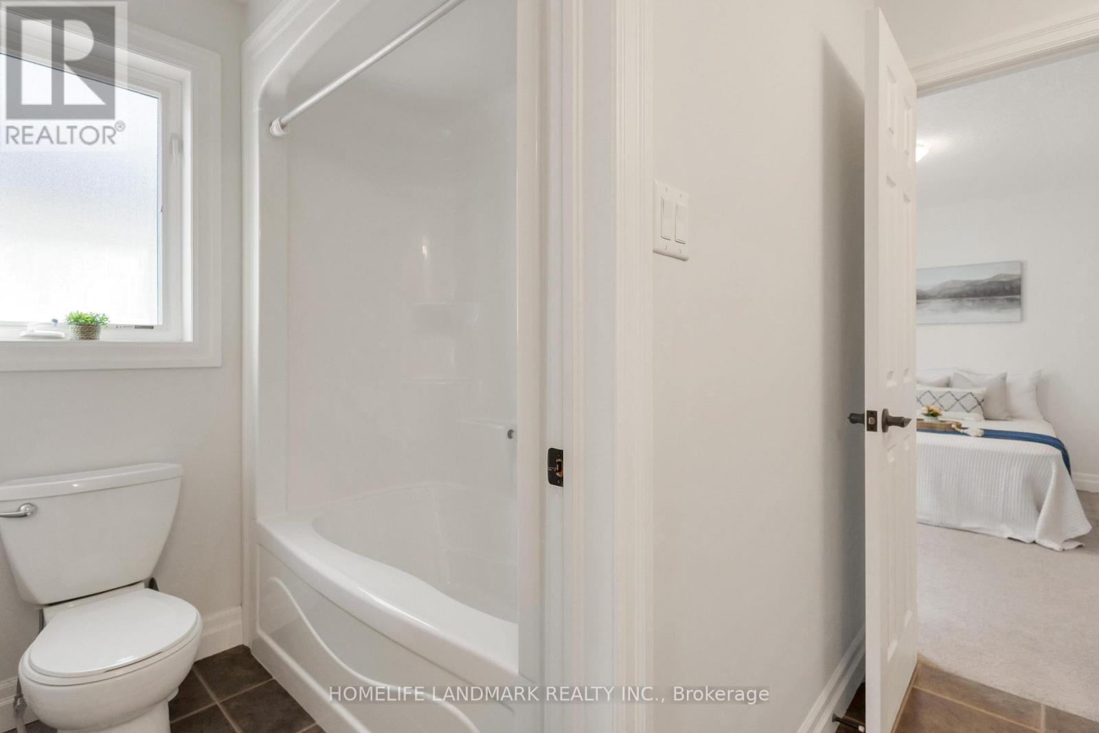 341 Zeller Drive, Kitchener, Ontario  N2A 0B2 - Photo 34 - X12925028