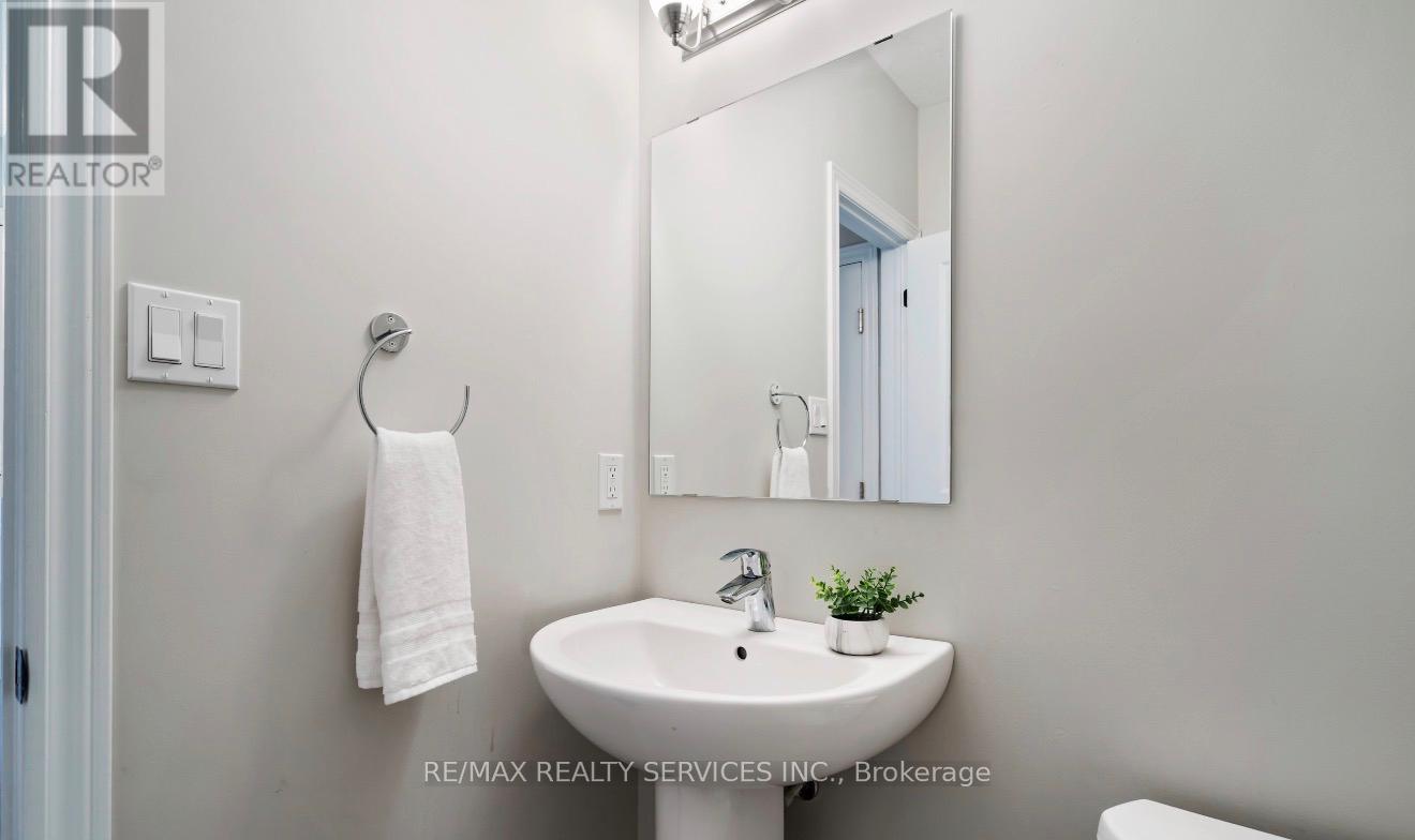 24 Lawson Street, East Luther Grand Valley, Ontario  L9W 5S5 - Photo 9 - X12925030