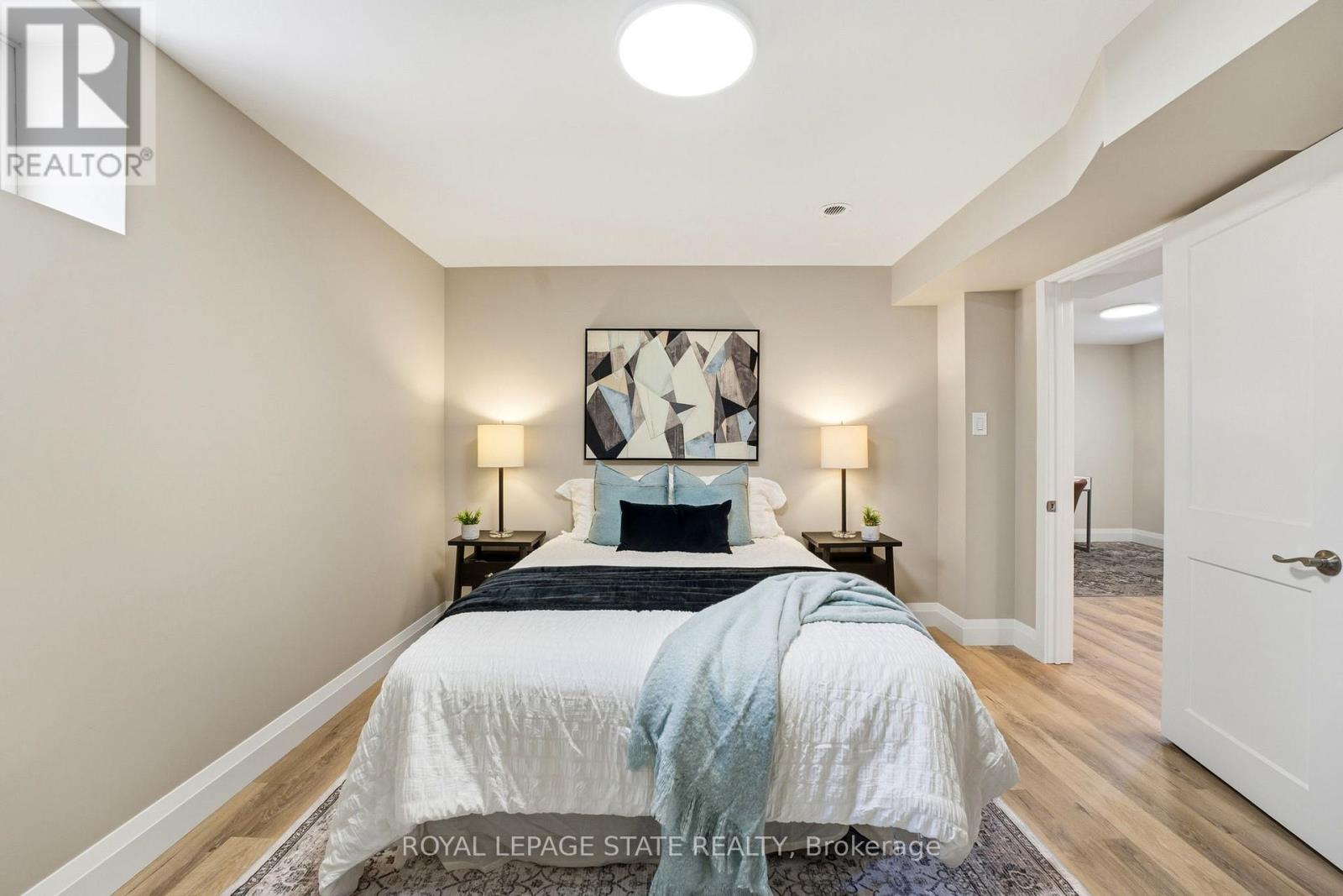 957 Queensdale Avenue E, Hamilton, Ontario  L8T 1H5 - Photo 15 - X12925046