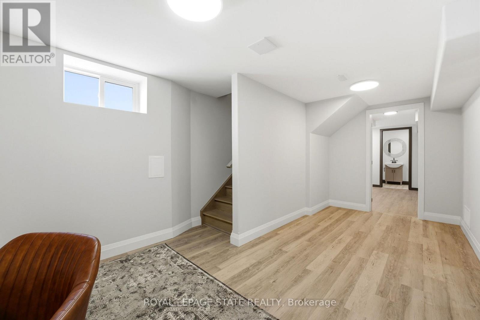 957 Queensdale Avenue E, Hamilton, Ontario  L8T 1H5 - Photo 18 - X12925046