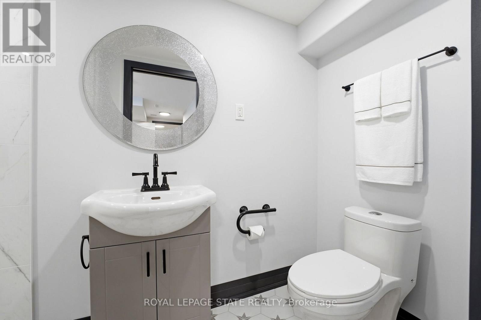 957 Queensdale Avenue E, Hamilton, Ontario  L8T 1H5 - Photo 22 - X12925046