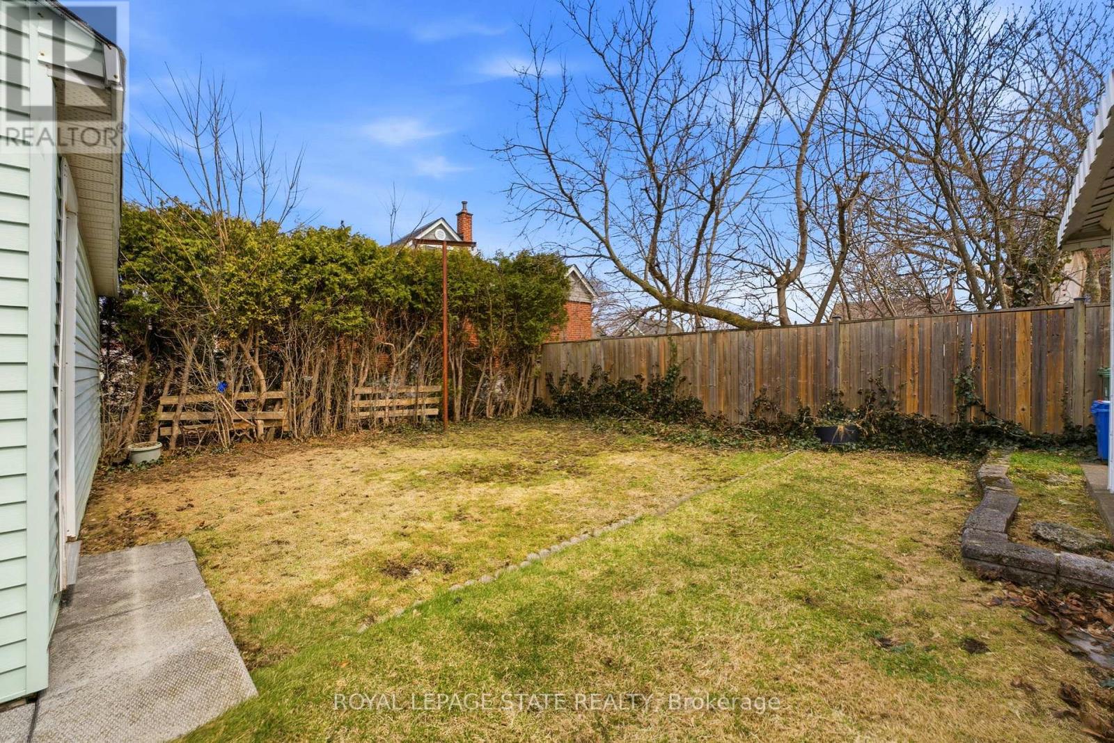 957 Queensdale Avenue E, Hamilton, Ontario  L8T 1H5 - Photo 25 - X12925046